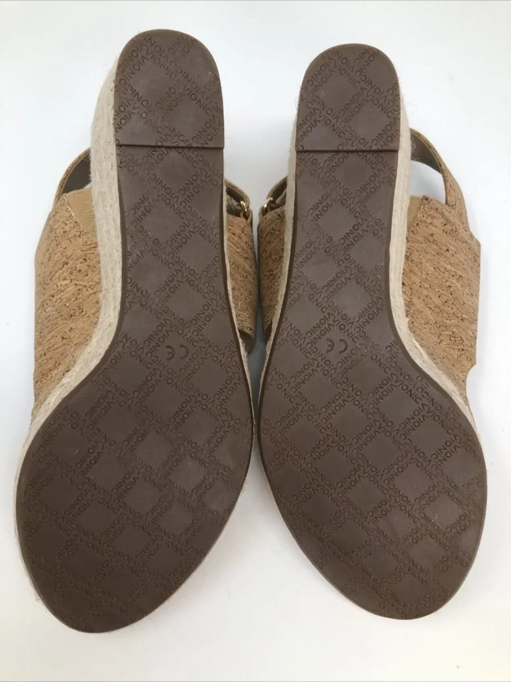 Vionic Shoes Womens 9 Brooke Cork Beige Espadrille Gold Fleck Wedge Heel Sandal